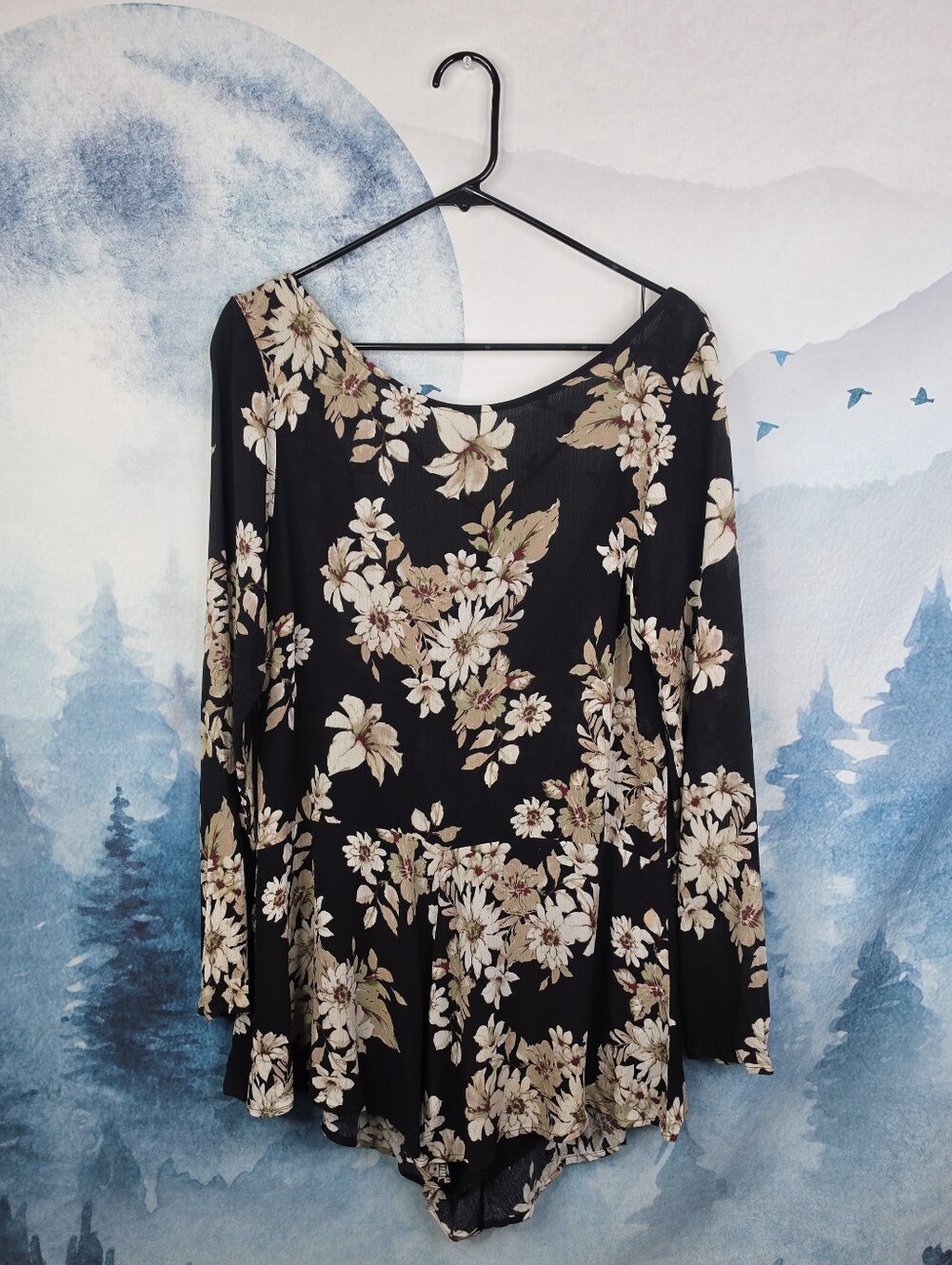 Honey Punch Floral Long Sleeve Romper Medium